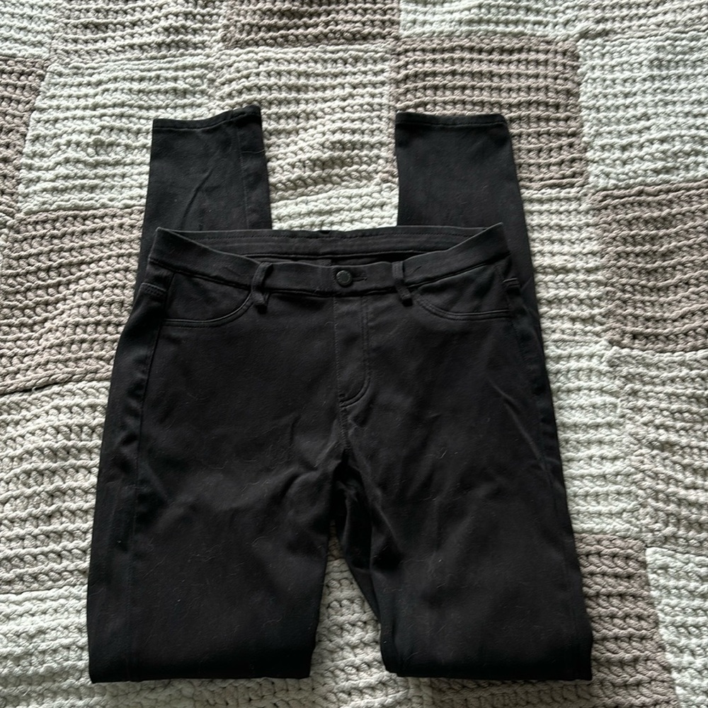 Women’s Uniqlo denim black ultra stretch comfy skinny jeans jeggings